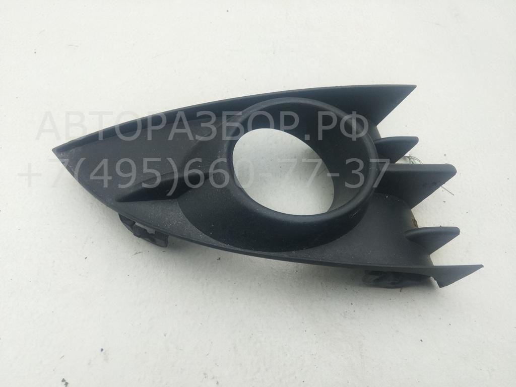 Рамка противотуманной фары правой