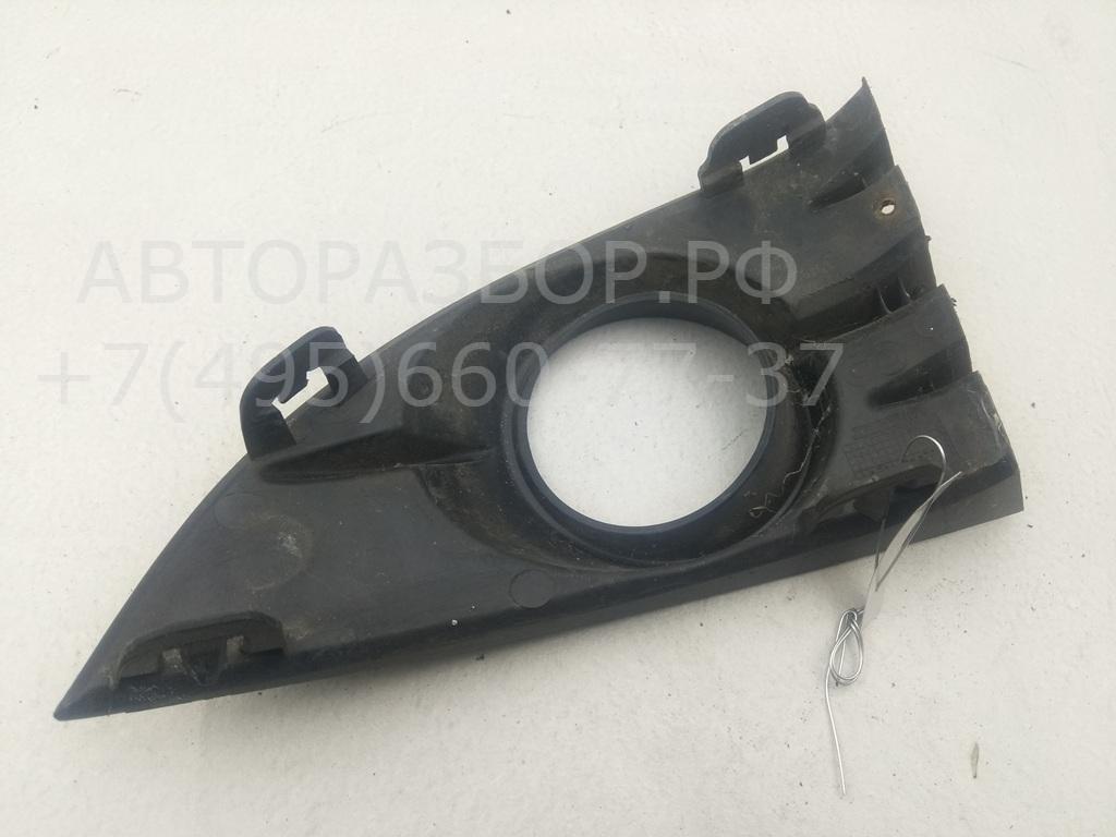 Рамка противотуманной фары правой