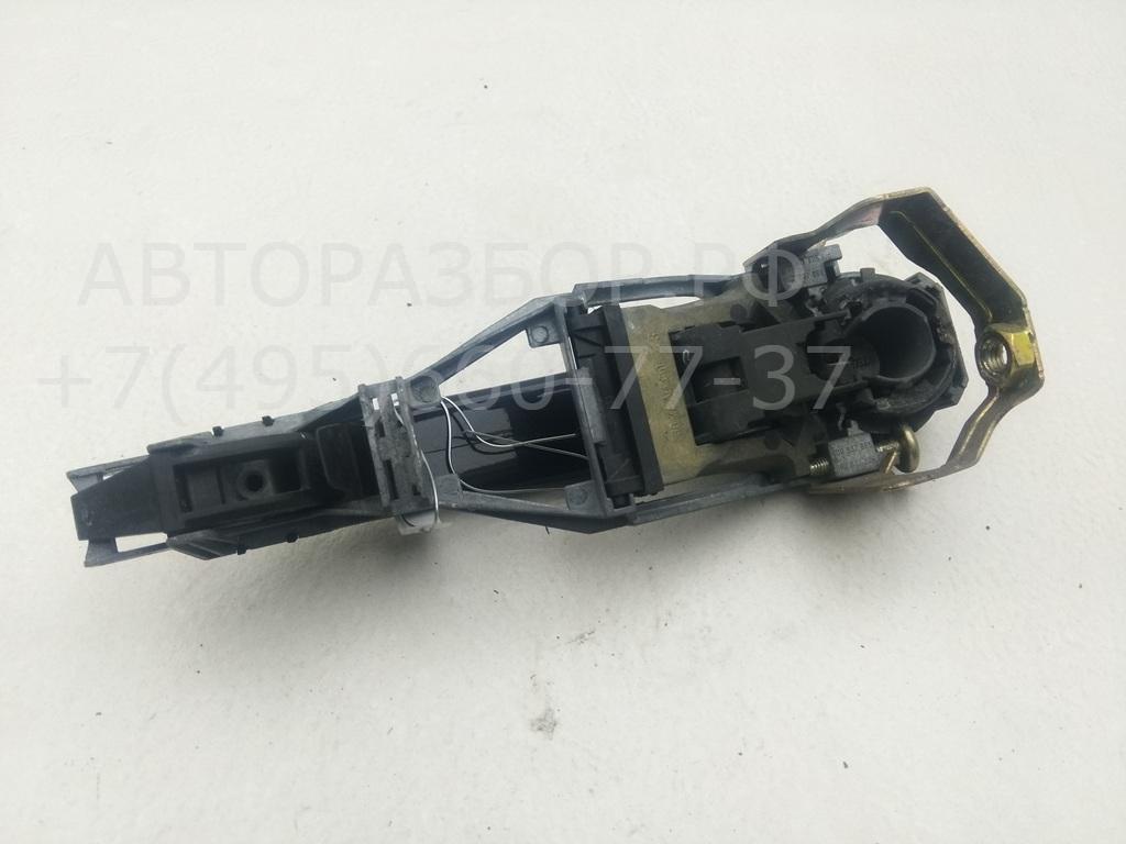 Ручка двери передней наружная правая