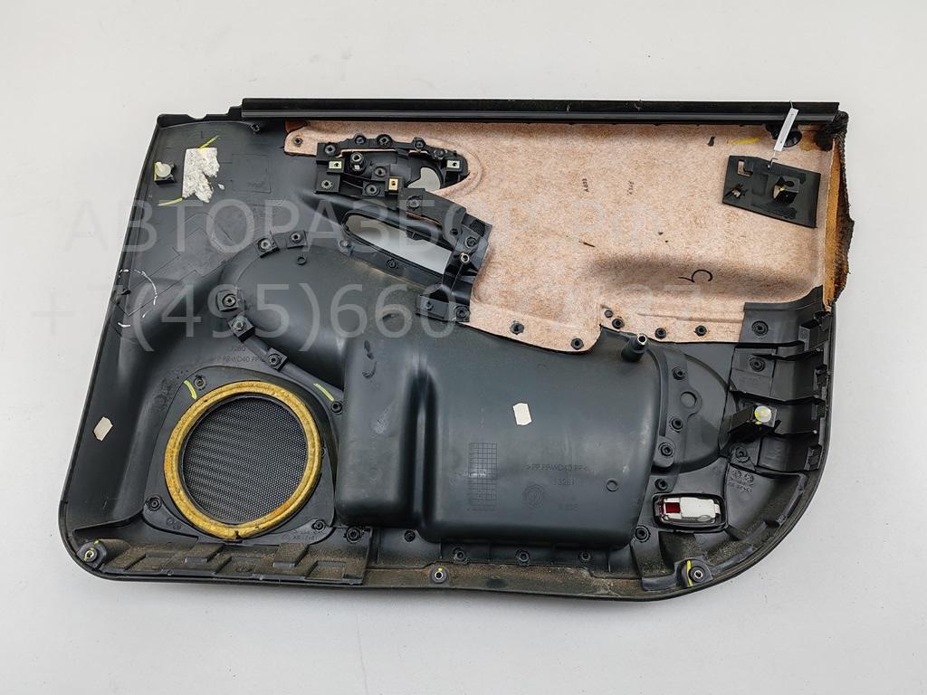 Обшивка двери передней левой