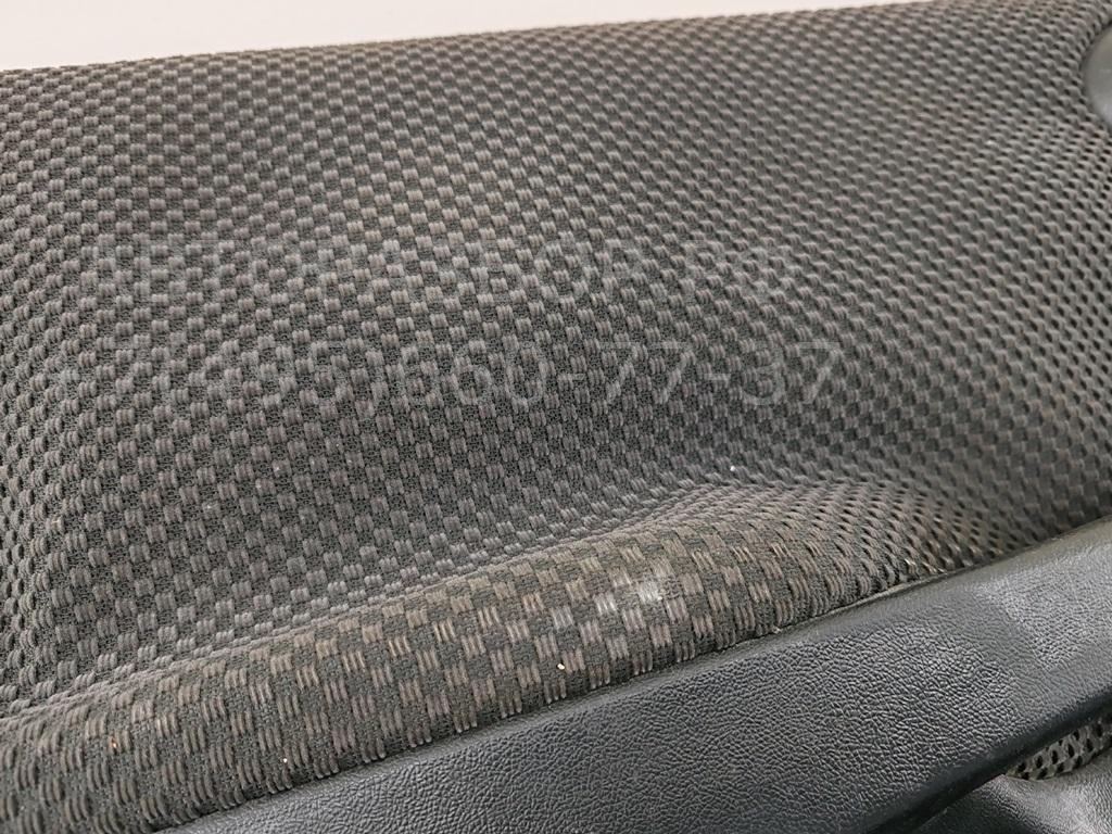 Обшивка двери передней левой