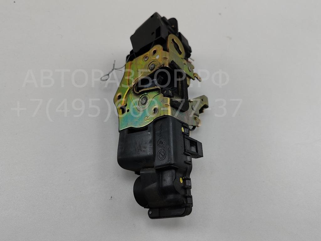 Замок двери передней правой