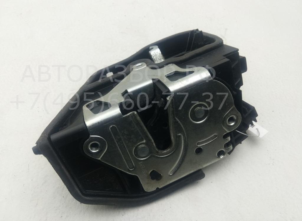 Замок двери передней левой