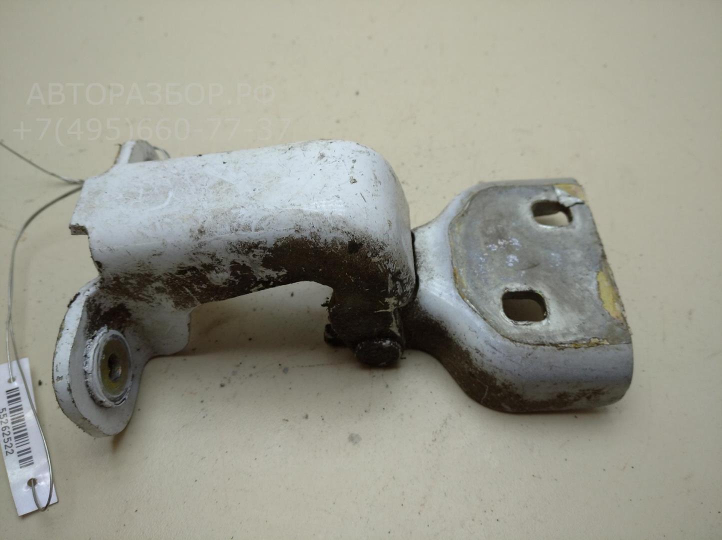 Петля двери