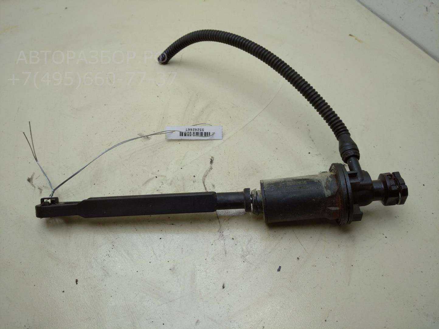 Цилиндр сцепления главный