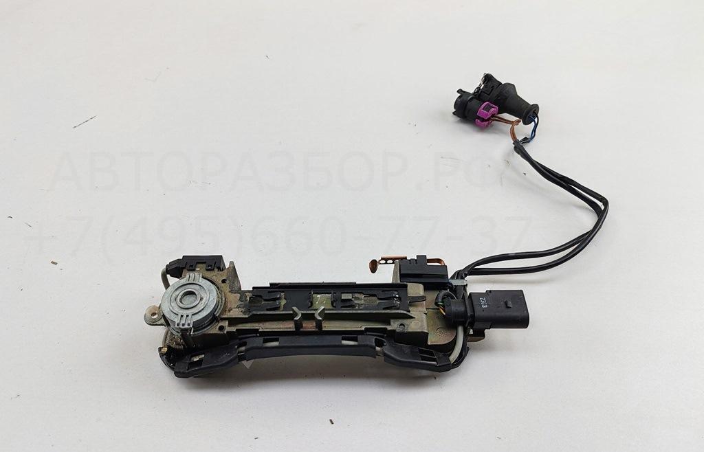 Вставка замка двери