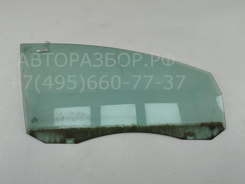 Стекло двери передней правой