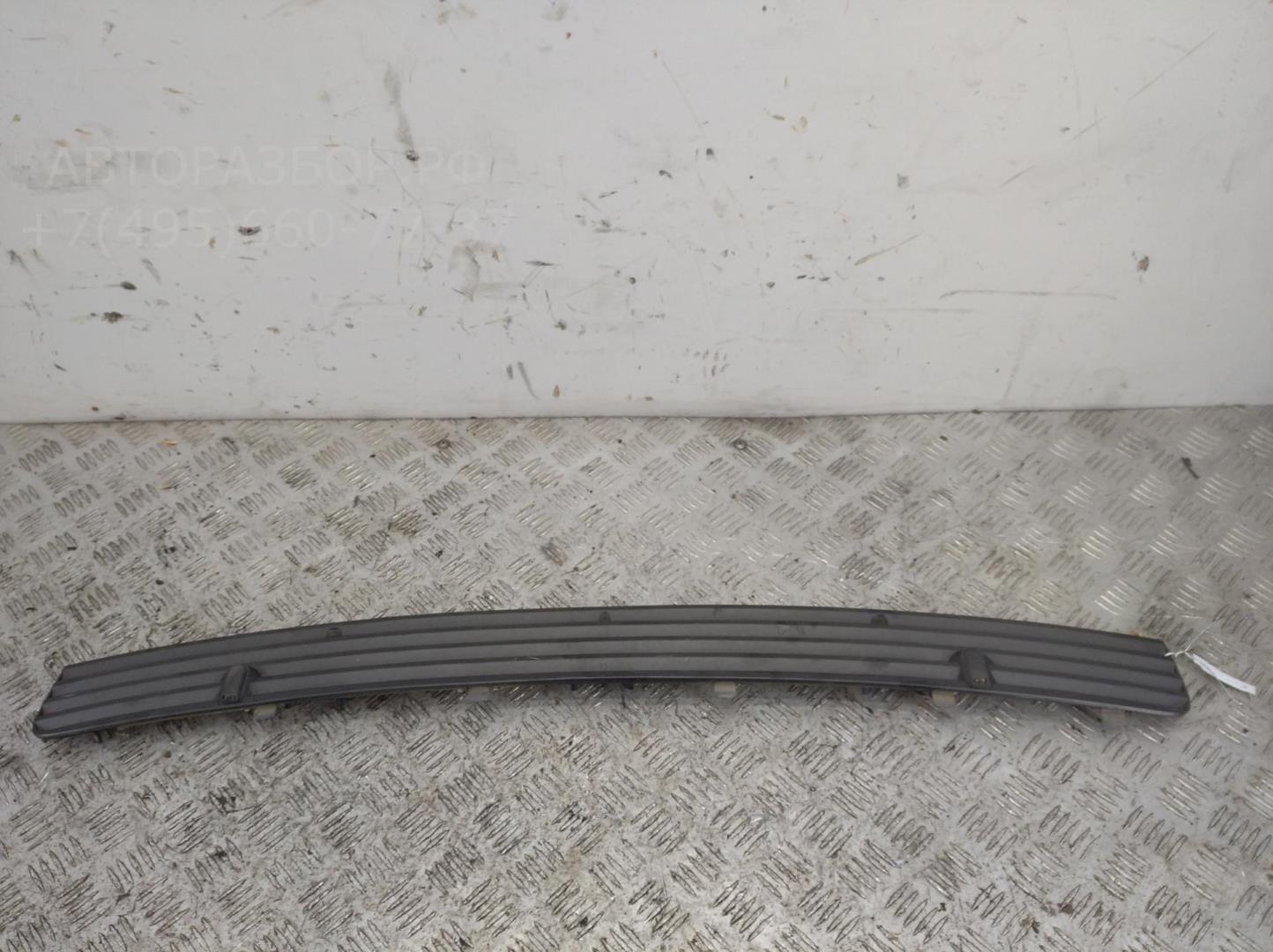 Решетка в капот