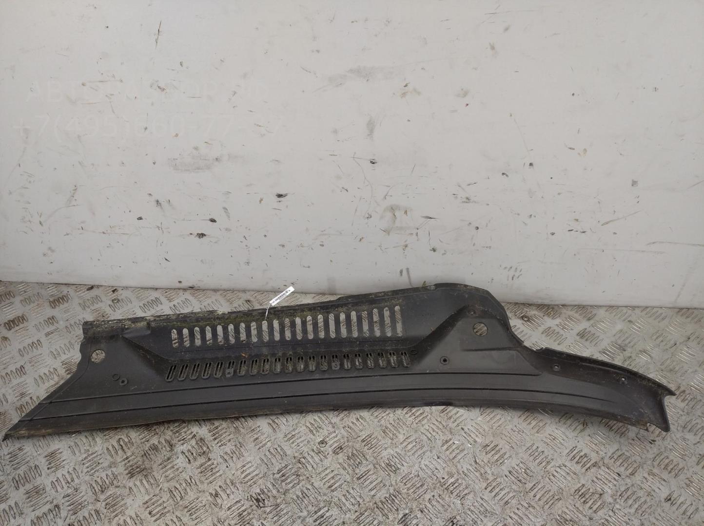 Решетка стеклоочистителей (Жабо)