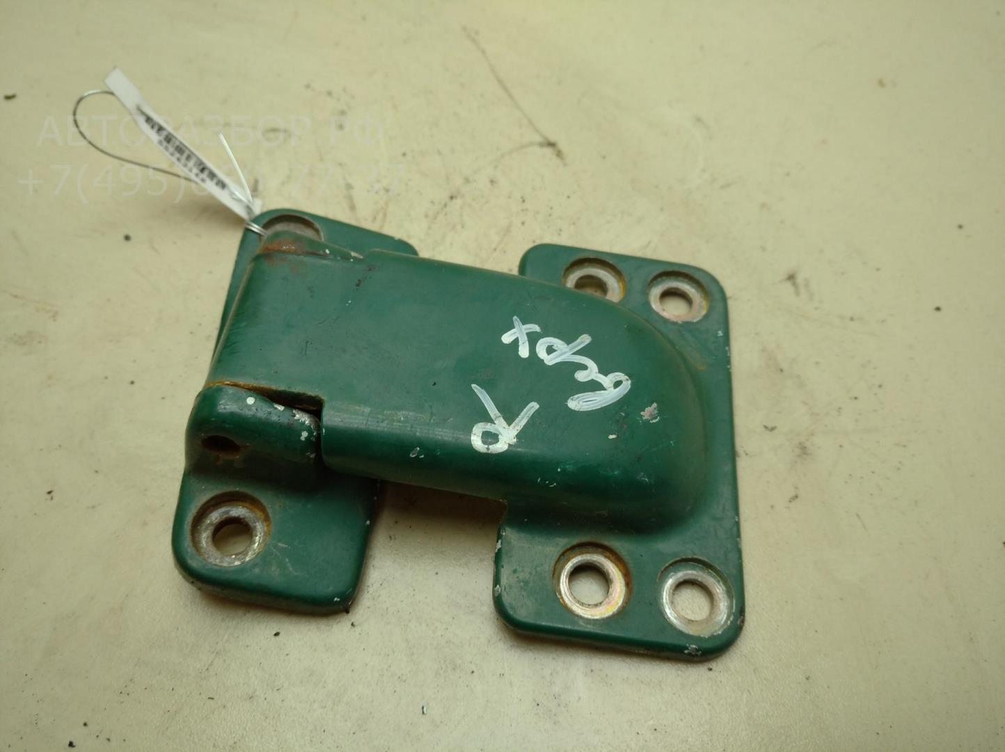 Петля двери