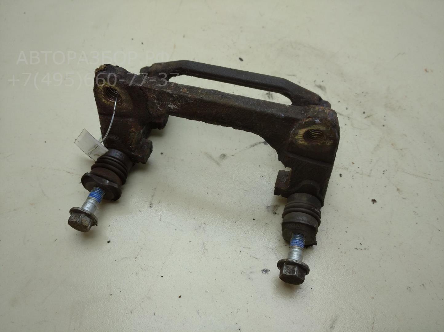 Скоба суппорта заднего