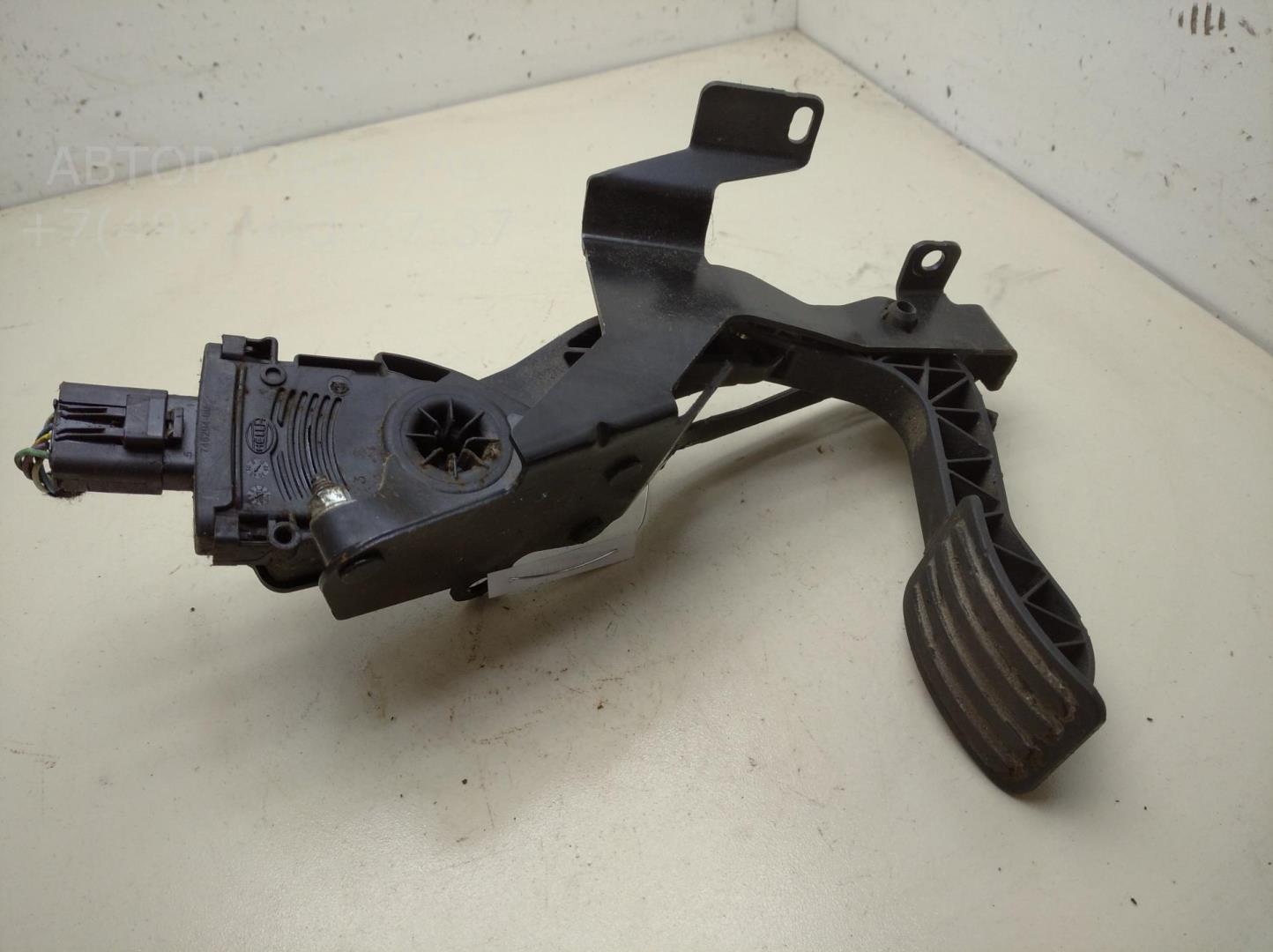 Педаль газа