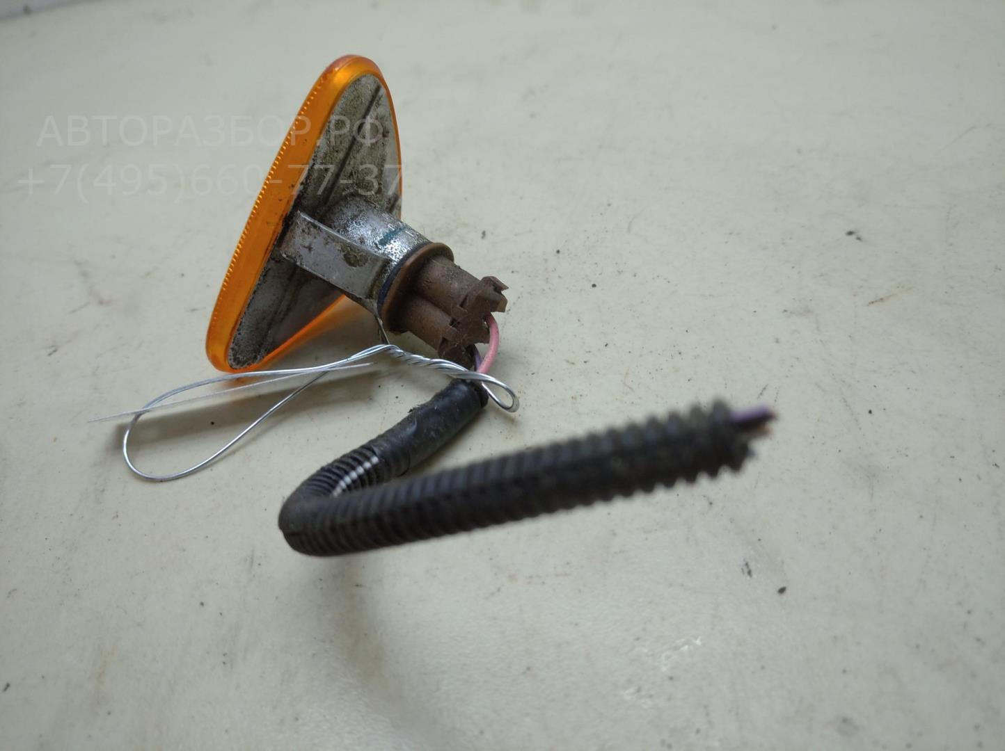 Указатель поворота левый