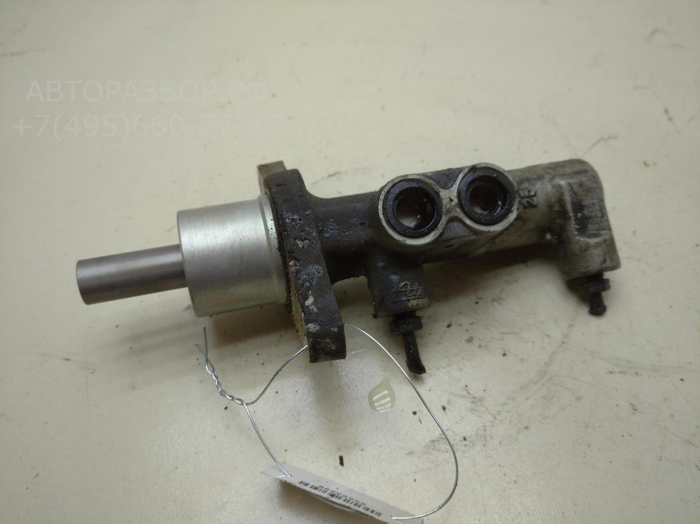 Цилиндр тормозной главный