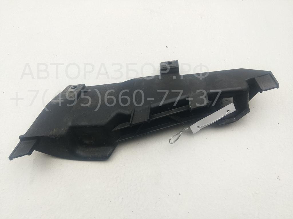 Крепеж фары