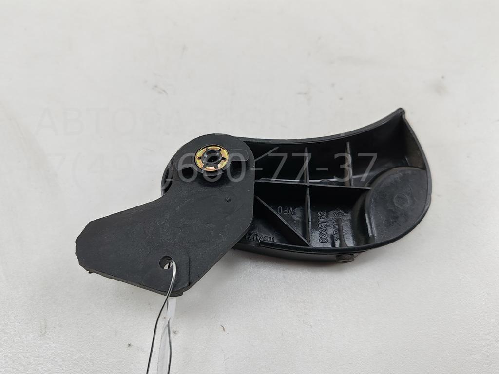 Ручка открывания капота