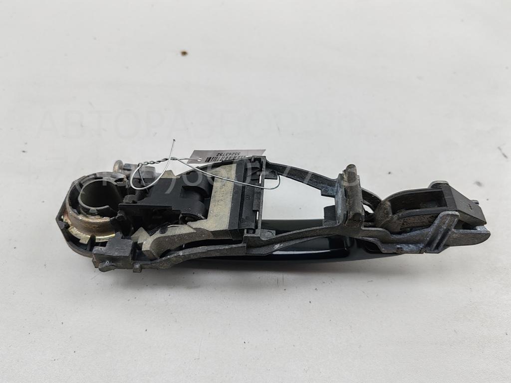 Ручка двери передней наружная правая