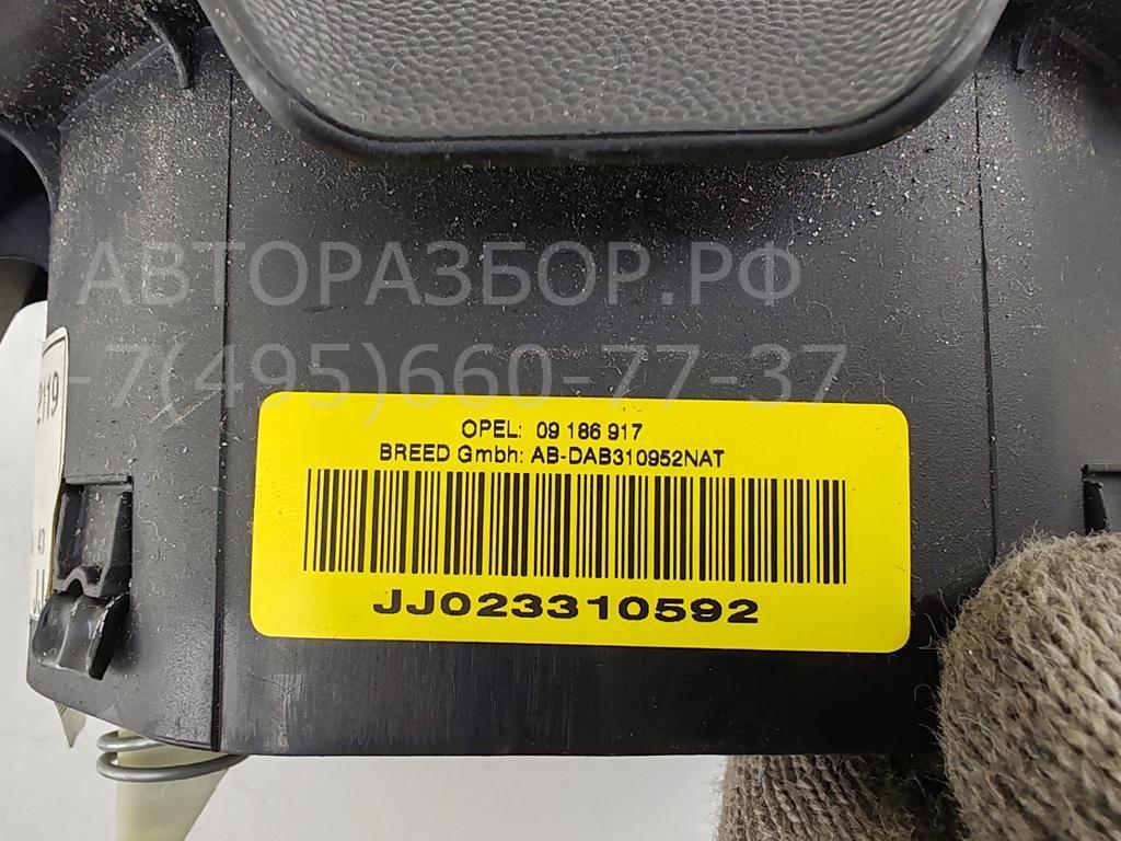 Подушка безопасности в рулевое колесо