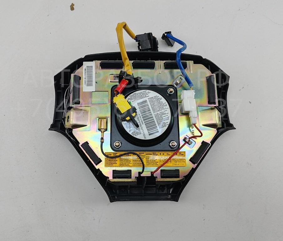 Подушка безопасности в рулевое колесо