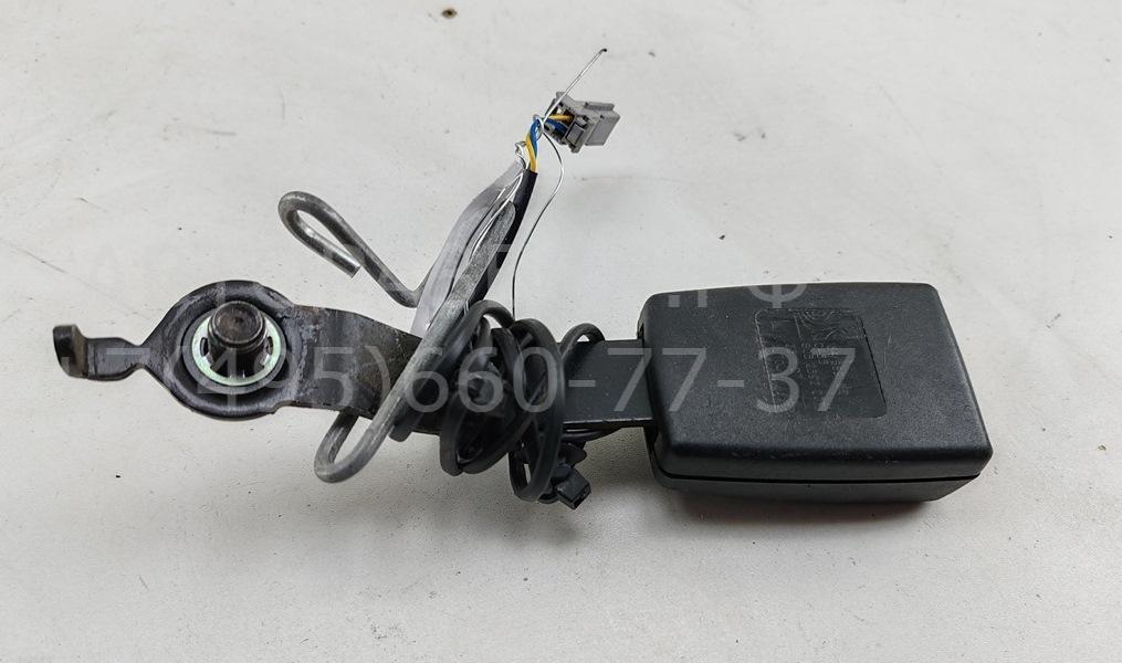 Ответная часть ремня безопасности