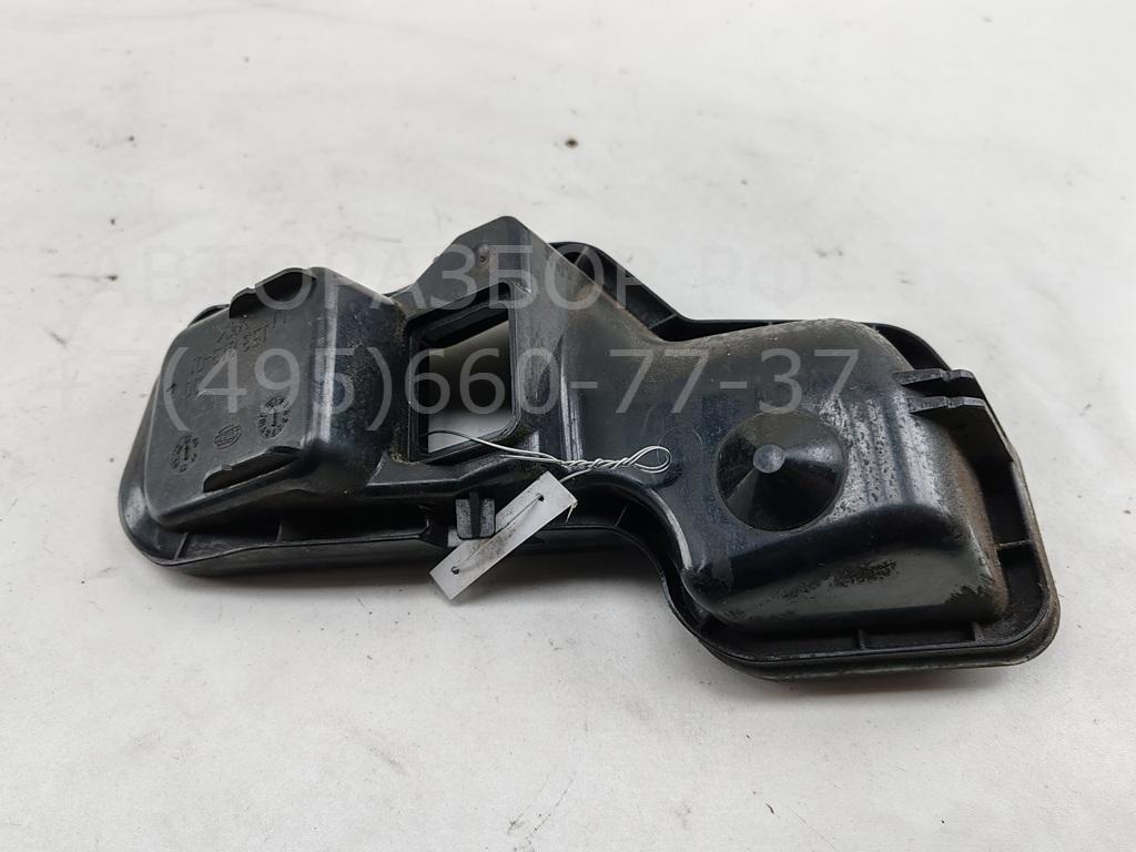 Крышка фары левой