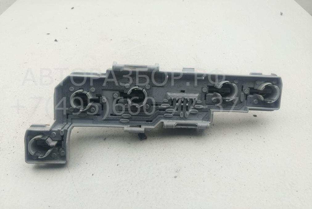 Плата заднего фонаря правого