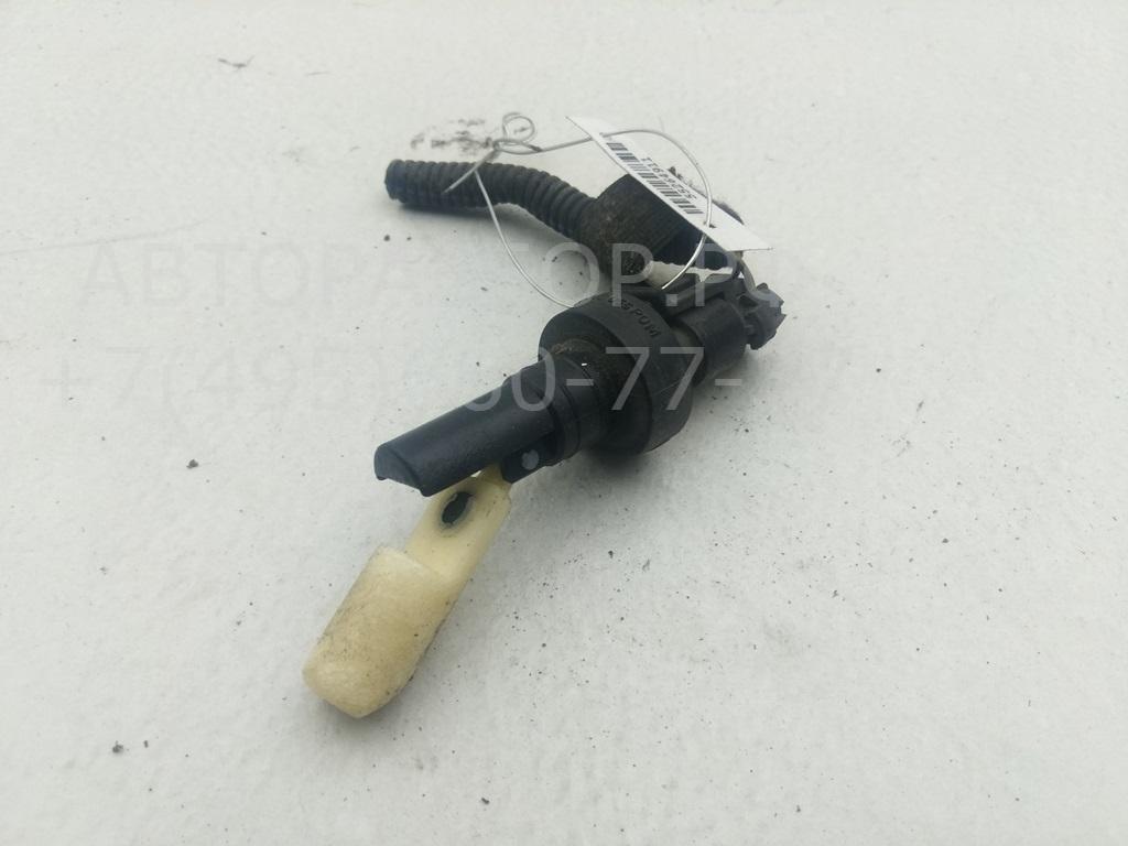 Датчик уровня в бачок омывателя