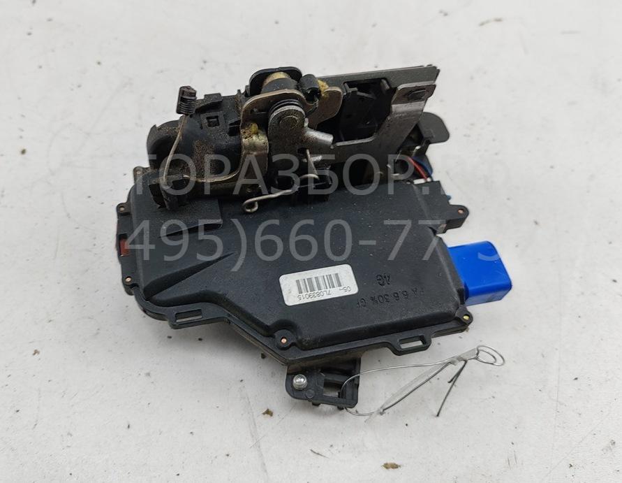 Замок двери задней левой