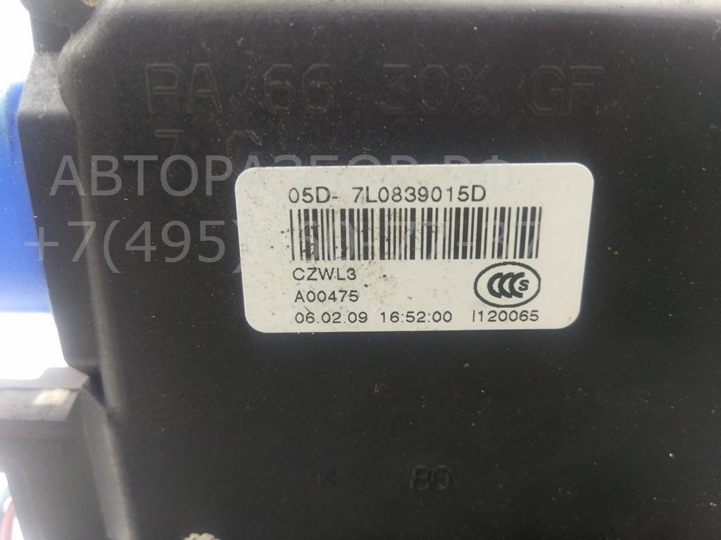 Замок двери задней левой