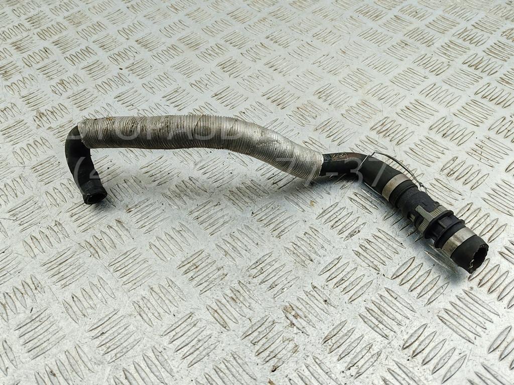 Патрубок отопителя