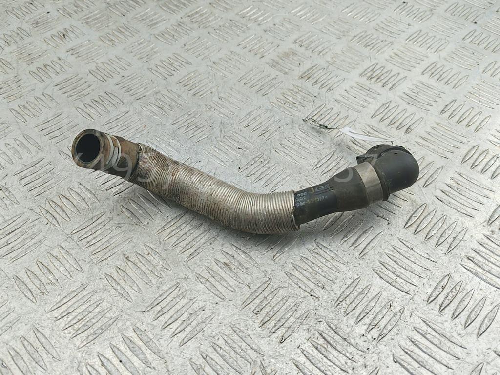 Патрубок отопителя