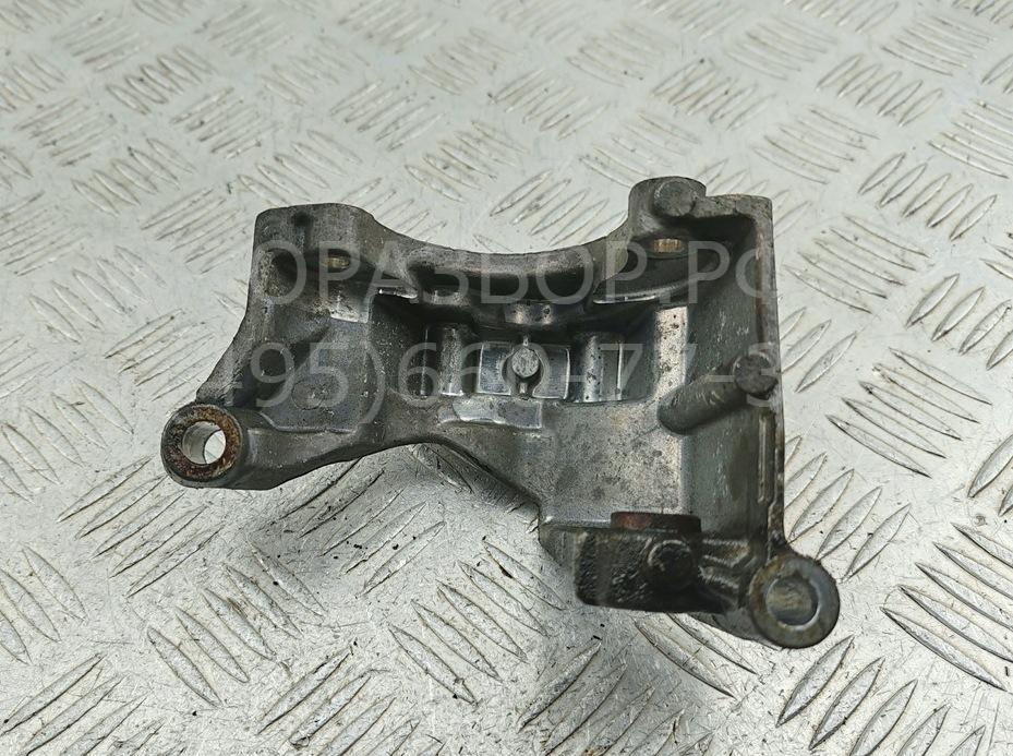 Кронштейн ГУР