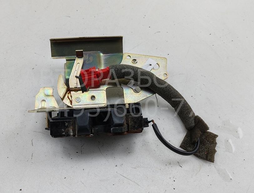 Замок багажника