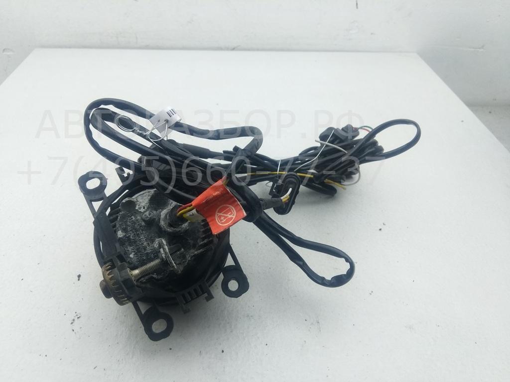 Фара противотуманная левая