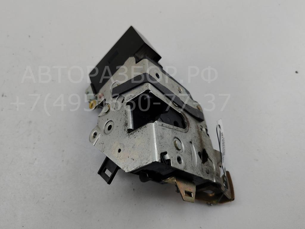 Замок двери передней правой