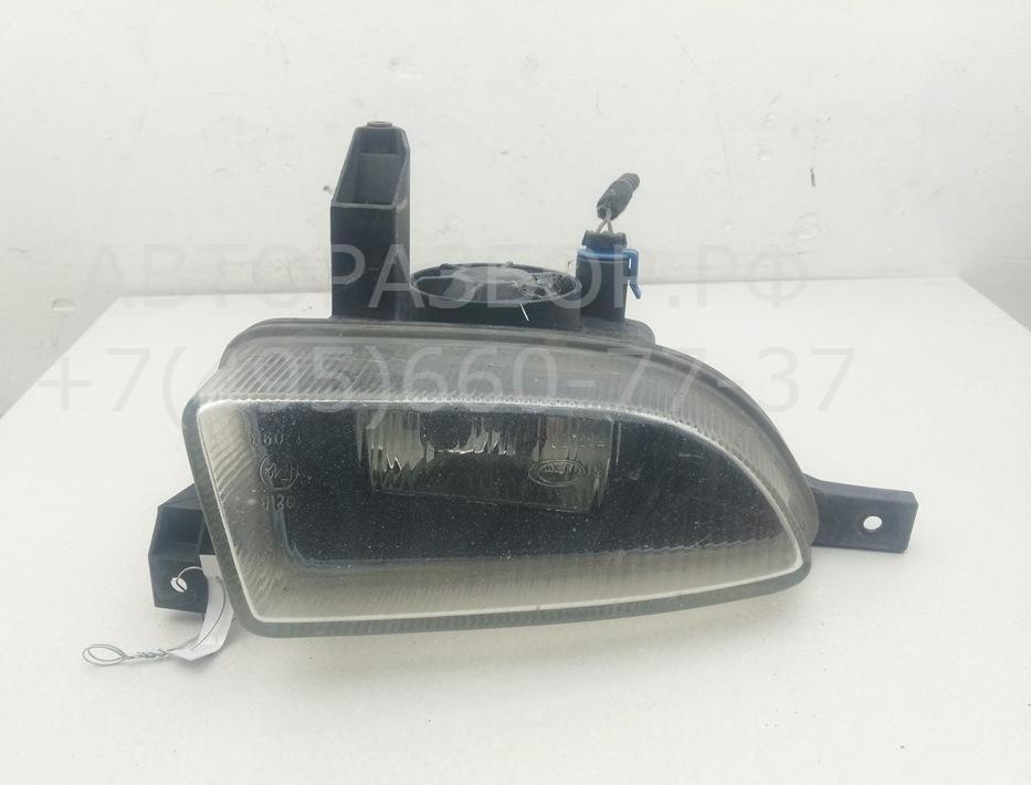 Фара противотуманная правая