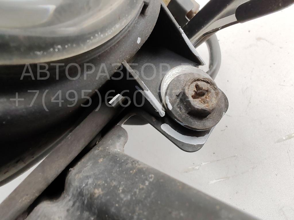 Фара противотуманная левая