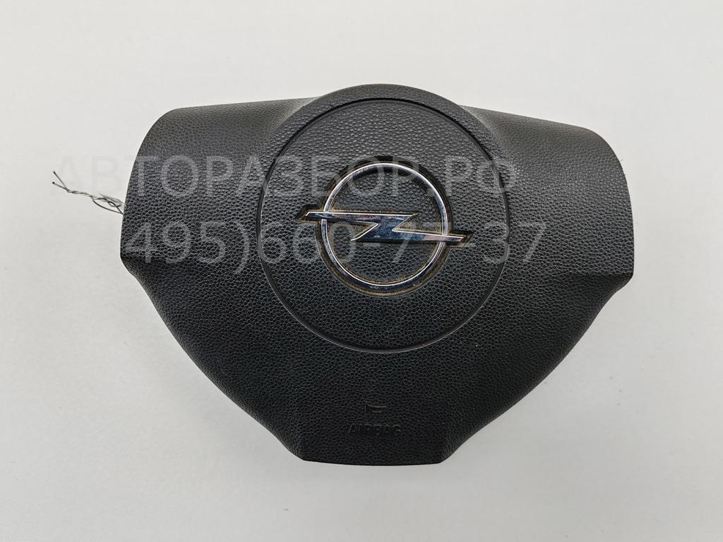 Подушка безопасности в рулевое колесо