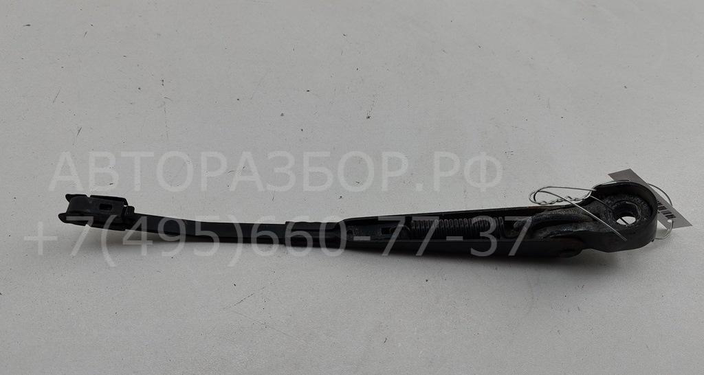 Поводок стеклоочистителя заднего