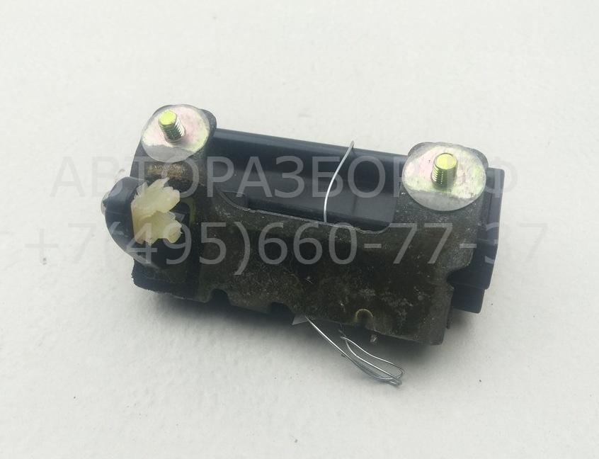 Ручка двери багажника наружная