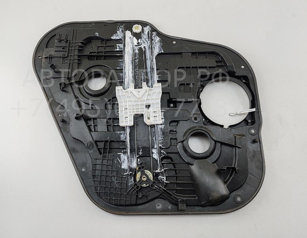 Стеклоподъемник электр. задний правый