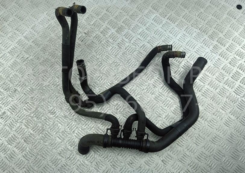 Патрубок радиатора