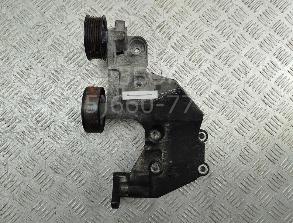 Кронштейн генератора