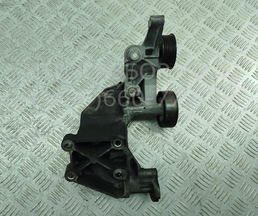 Кронштейн генератора