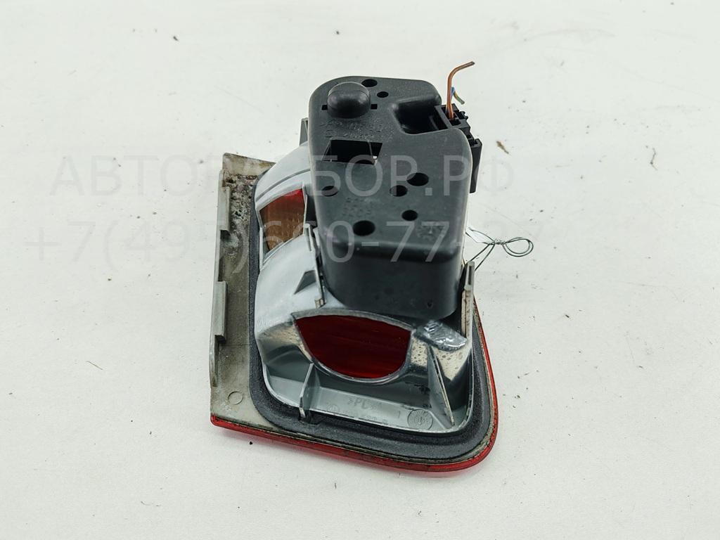 Фонарь задний внутренний правый