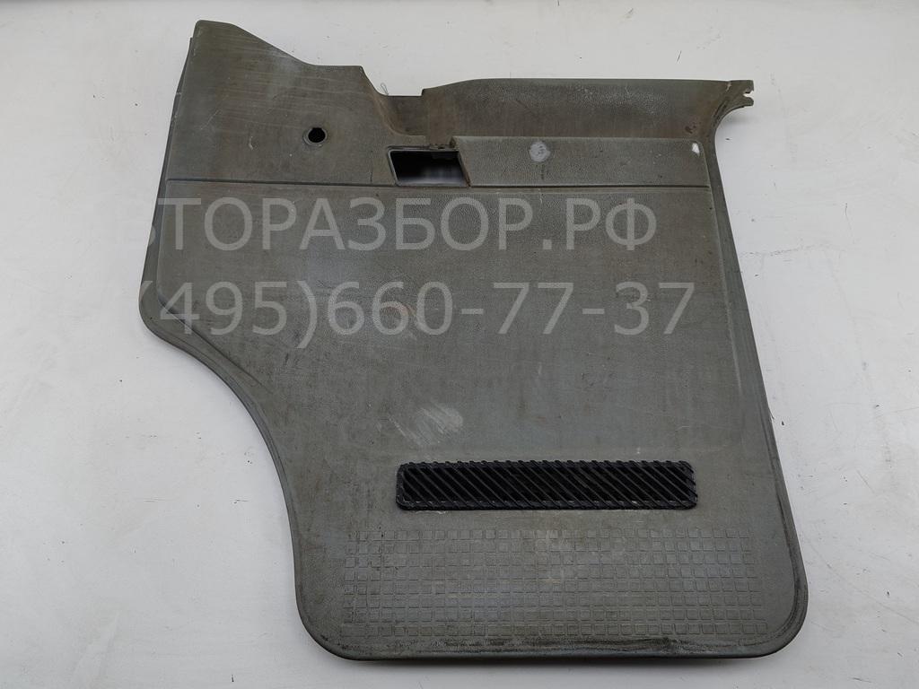 Обшивка двери передней правой