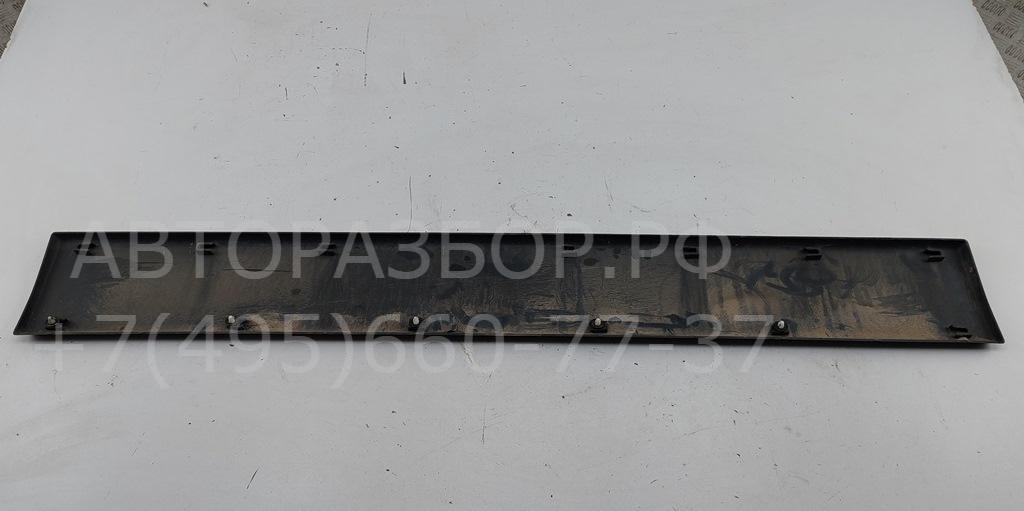 Накладка двери задней правой