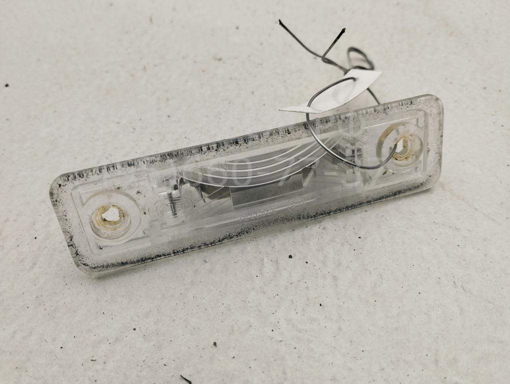 Фонарь подсветки номера