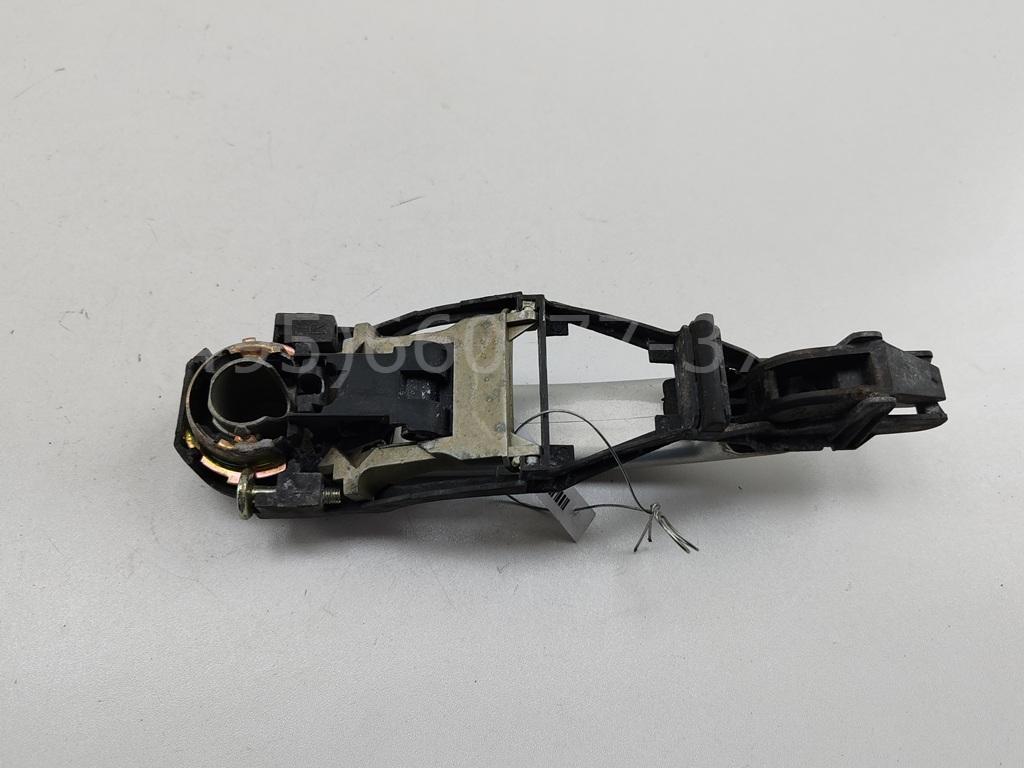 Ручка двери задней наружная левая