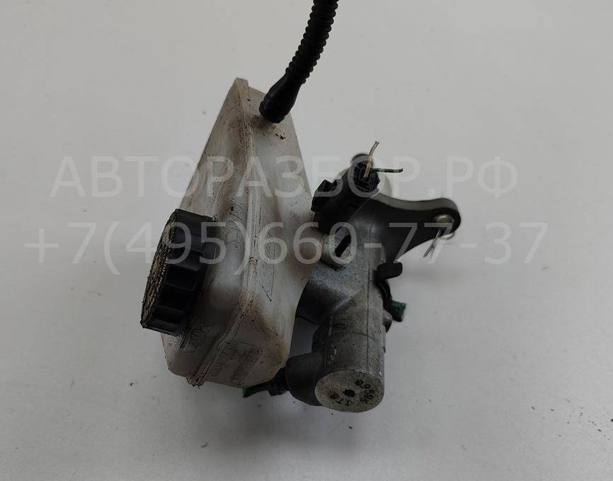 Цилиндр тормозной главный